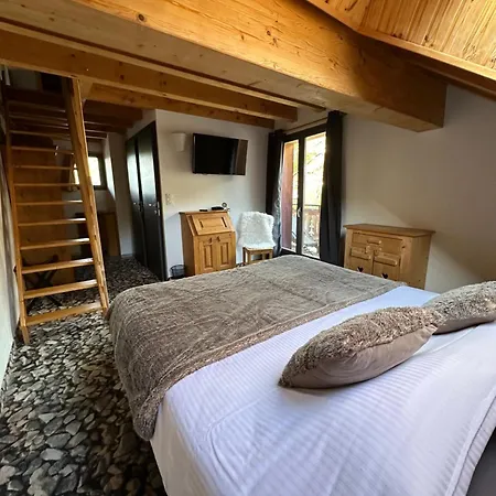 Hotel Hotel-chalet Les Melezes 3*