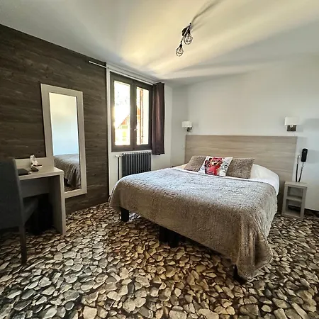 Hotel Hotel-chalet Les Melezes 3*
