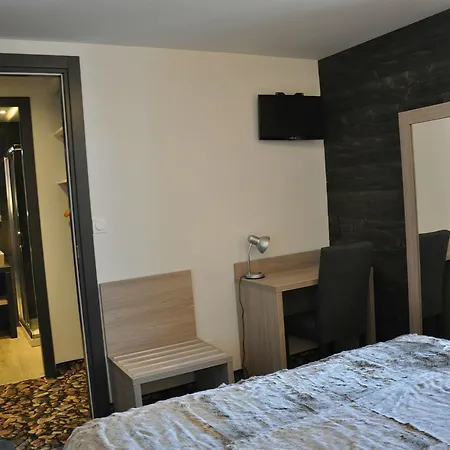 Hotel-chalet Les Melezes 3*