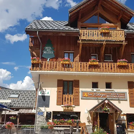 Hotel-chalet Les Melezes 3*